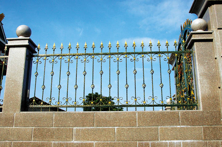 鐵藝護欄制作安裝